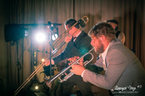 Limoges'Hop #5

Partage libre à des fins non promotionnelles ou commerciales, en créditant l'auteur (@lightexmachina).

© Alexandre - LIGHT EX MACHINA 2023, tous droits réservés.